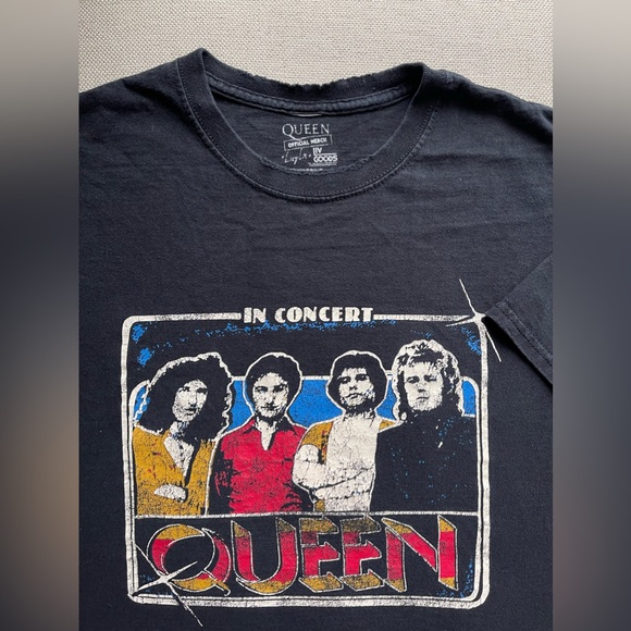Queen Band Crew Neck Distressed Graphic T-Shirt Short Sleeve In Black Size XL - Picture 3 of 9